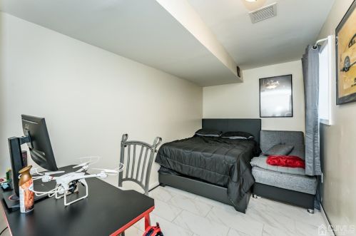 515 Sayre Ave, Perth Amboy NJ  08861-3681 exterior