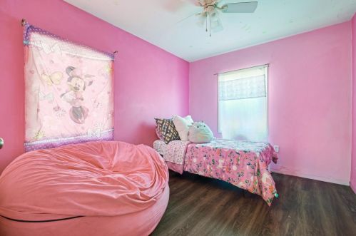 210 Cherry St, Lodi CA  95240-4804 exterior