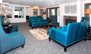 2400 Elliott Ave, Seattle WA  98121-1397 exterior