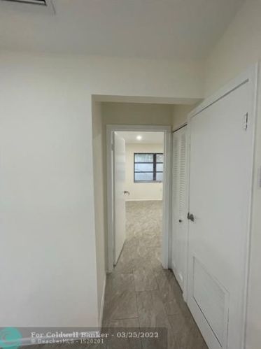 9667 15 Ct, Hollywood FL 33024-4429 exterior