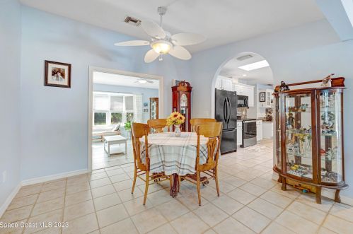 221 Degan Pl, Sebastian FL  32958-4509 exterior