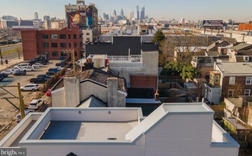241 Allen St, Philadelphia PA  19125-4103 exterior