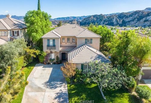 25730 Hawthorne Pl, Santa Clarita, CA 91381-1451