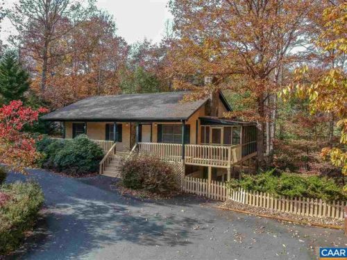4 Bearwood Dr, Bybee, VA 22963-2844