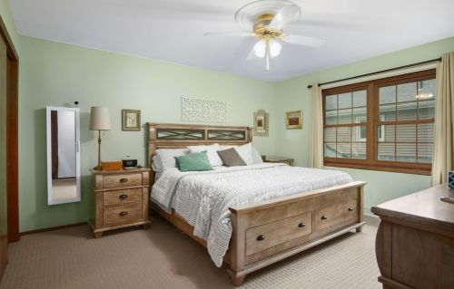 938 Greenwood Ave, Crown Point IN  46307-4504 exterior