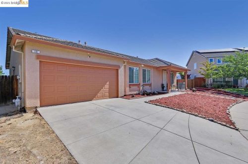 15 Mill Springs Ct, West Pittsburg, CA 94565-6471