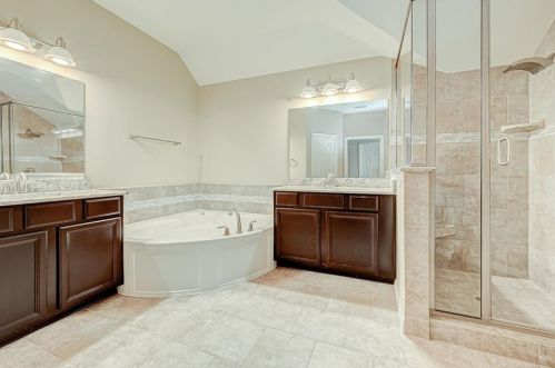 12919 Southern Rdg Dr, Pearland TX  77584-3699 exterior