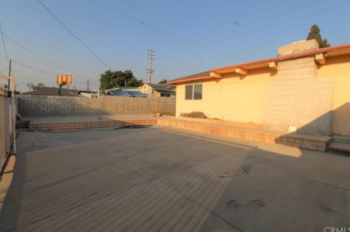 235 Azusa Ave, West Covina, CA 91791-1942