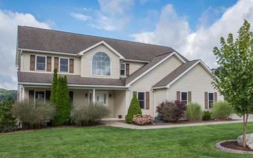 2194 Stopper Dr, Loyalsockville, PA 17754-9693
