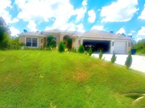 3313 58th St, Lehigh Acres, FL 33971-5888