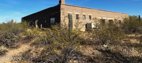 6785 Wade Rd, Tucson, AZ 85743-9639