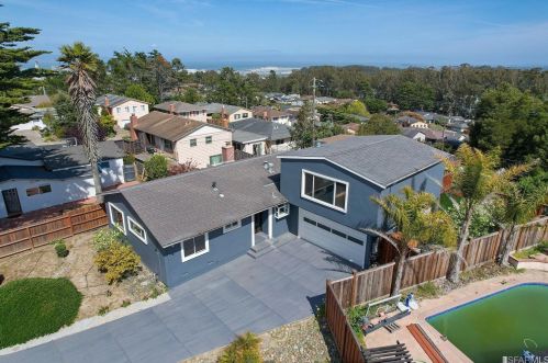 160 Palm Ct, San Bruno, CA 94066-2635