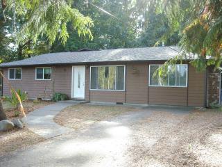7677 Old Military Rd, Bremerton, WA 98311-8798