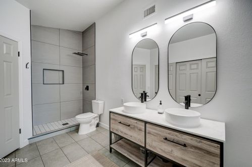 4945 Acoma Dr, Glendale AZ  85306-3827 exterior