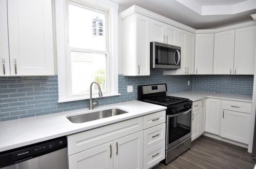 239 Mary St, Whitaker PA  15120-2624 exterior