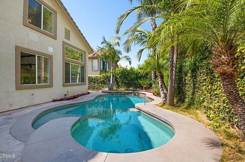 238 Cliffwood Dr, Simi Valley, CA 93065-6260