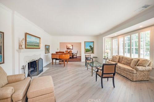 1520 Bonita Vista Dr, San Bernardino CA  92404-2104 exterior