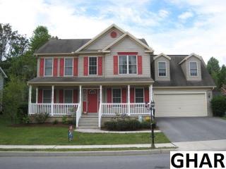 53 Sweet Arrow Dr, Hummelstown, PA 17036-2721