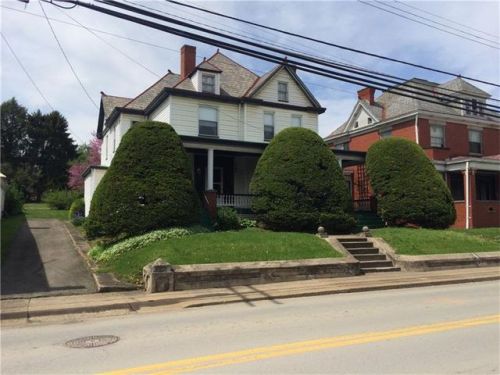805 Main St, Bentleyville, PA 15314-1213