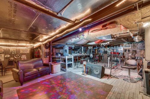 1511 Walnut Grv Rd, Midlothian TX  76065-4749 exterior