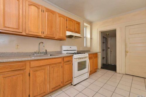 2111 Nameoke Ave, Far Rockaway NY  11691-3157 exterior