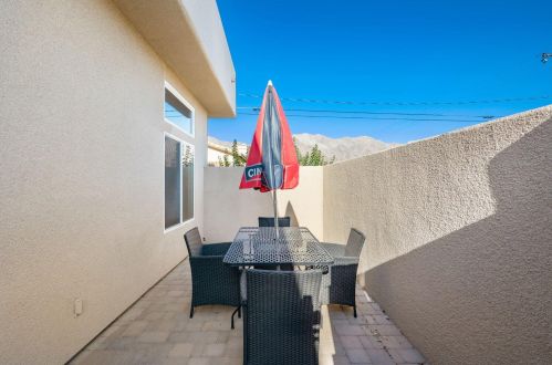 77895 Calle Colima, La Quinta CA  92253-5528 exterior