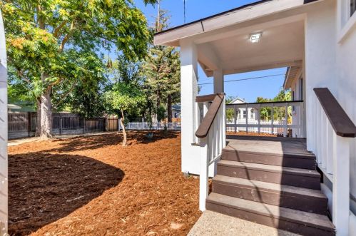 9644 Kent St, Elk Grove CA  95624-2436 exterior