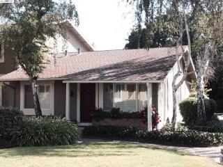 129 Lawnview Cir, Danville, CA 94526-5107