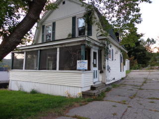 89 Pershing Ave, Berlin, NH 03570-3353