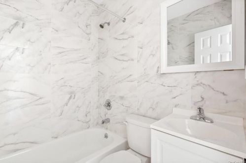 557 Logan Ave, Bronx NY  10465-2509 exterior