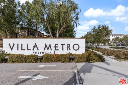 21709 Propello Dr, Santa Clarita, CA 91350-8542