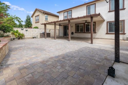 576 Bramblewood Ave, Lathrop CA 95330-9370 exterior