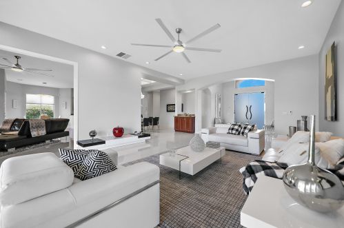 5 Curie Ct, Rancho Mirage CA  92270-2713 exterior