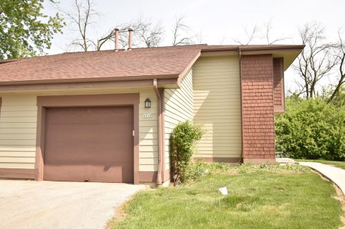 4940 Imperial Cir, Milwaukee, WI 53220-4627