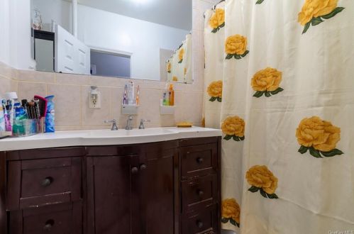 312 169th St, Bronx NY  10452-7701 exterior