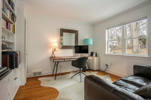 184 Barnard Rd, New Rochelle NY  10801-1306 exterior