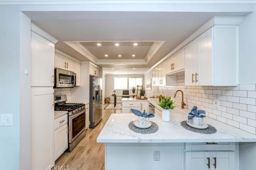 402 Westchester Pl, Fullerton CA  92835-2705 exterior