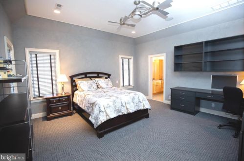 108 Gift Cir, Prospectville PA 19002-2732 exterior