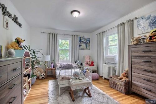 224 Madison Ave, Dumont NJ  07628-2538 exterior