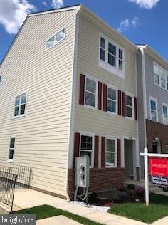 1713 28th Pl, Washington, DC 20020-6406