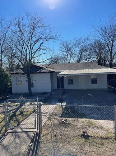 2605 22nd St, Fort Worth, TX 76106-5108
