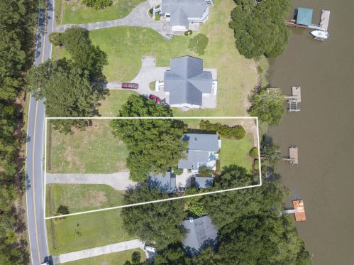 1842 Carolina Ave, Beaufort, SC 29906-9716