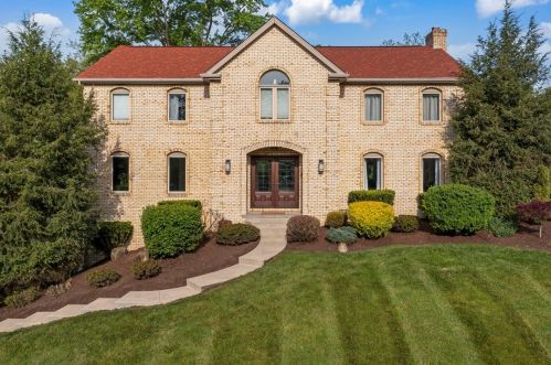 105 Coventry Ct, Canonsburg, PA 15317-2737