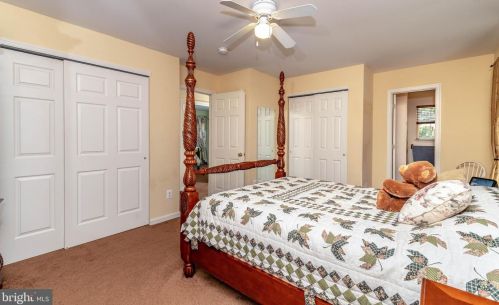 142 Split Rock Rd, Browns Mills NJ  08015-6542 exterior