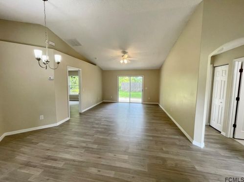 27 Burning Ember Ln, Palm Coast, FL 32137-8810