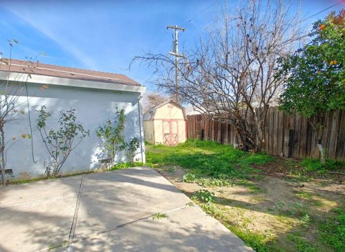 235 Cottonwood St, Woodland CA  95695-3612 exterior