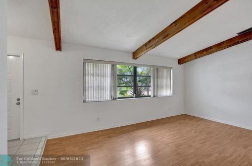 11940 19 St, Hollywood FL 33025-5613 exterior