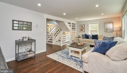 13185 Putnam Cir, Woodbridge VA  22191-1028 exterior