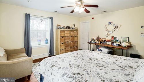 7317 Bryan St, Philadelphia PA 19119-1634 exterior