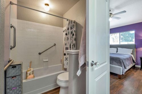 9440 Trenholm Dr, Elk Grove CA  95758-6534 exterior